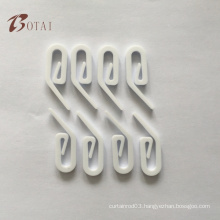 plastic or PVC material curtain pin hook for curtain